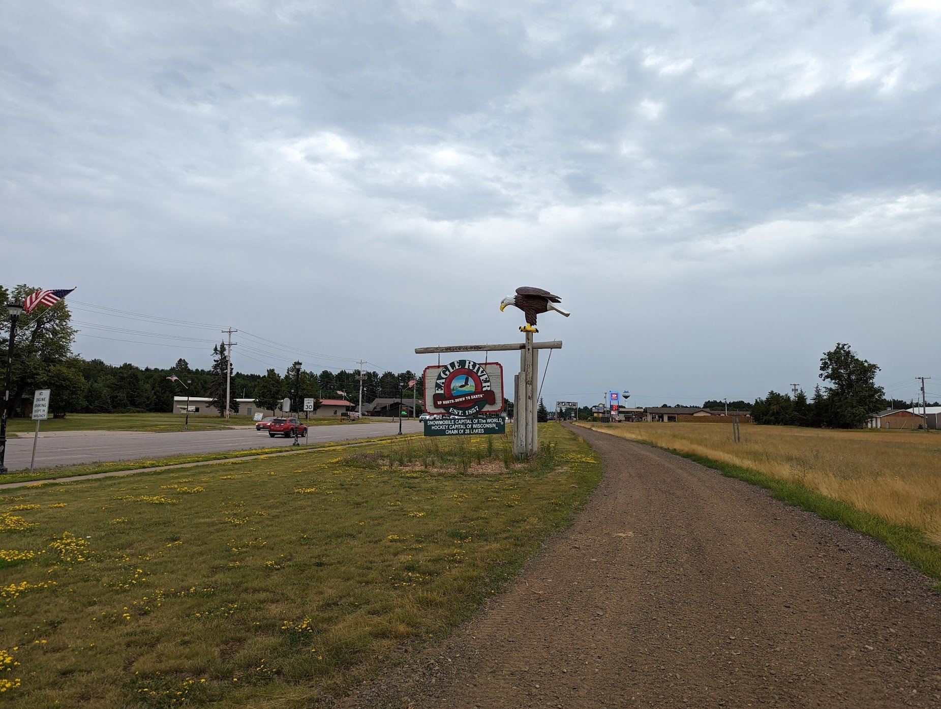 Heading into Eagle River, Very nice to be able to get into this larger community.